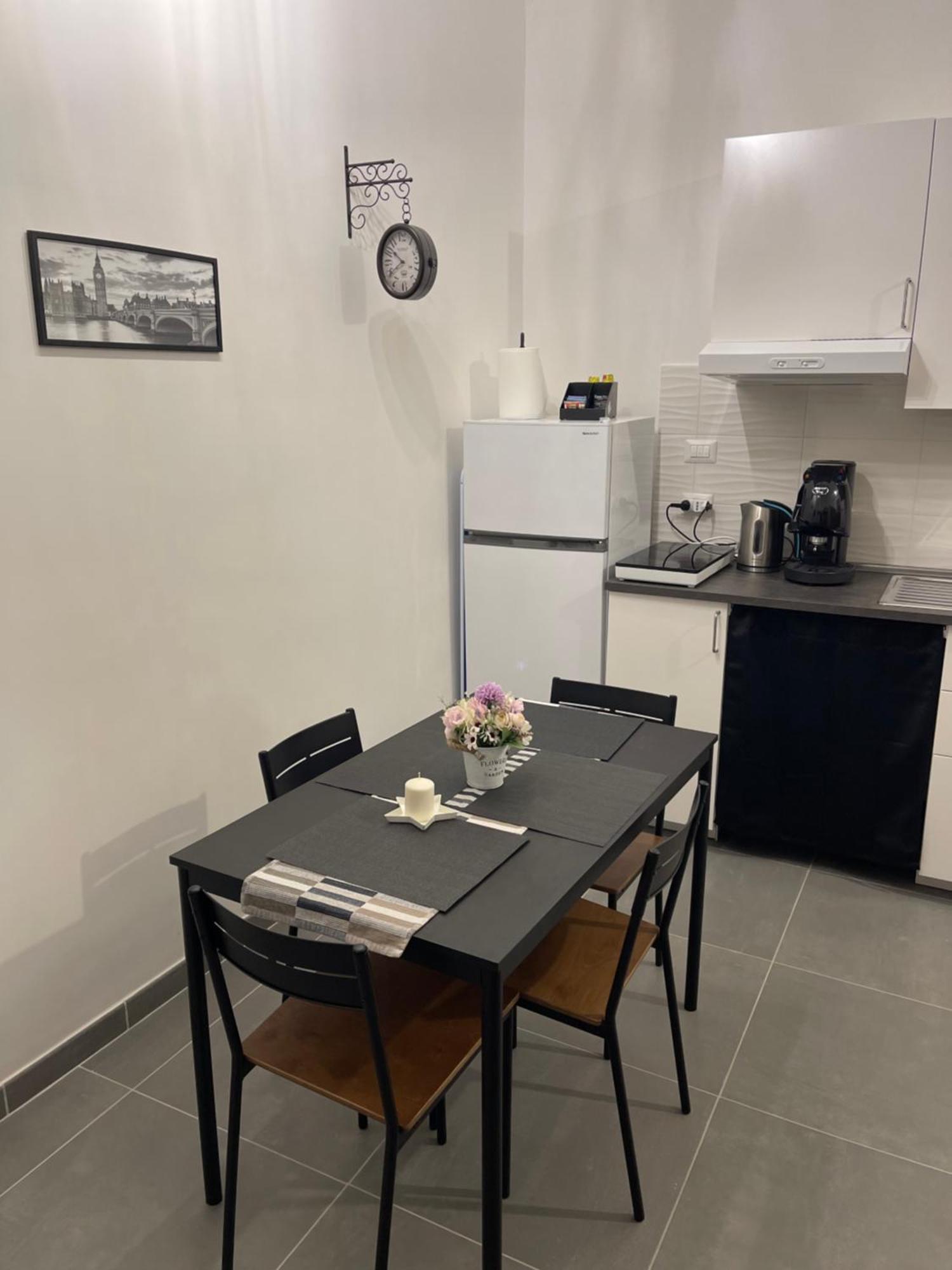 La Maison Di Elena Napoli Bagian luar foto