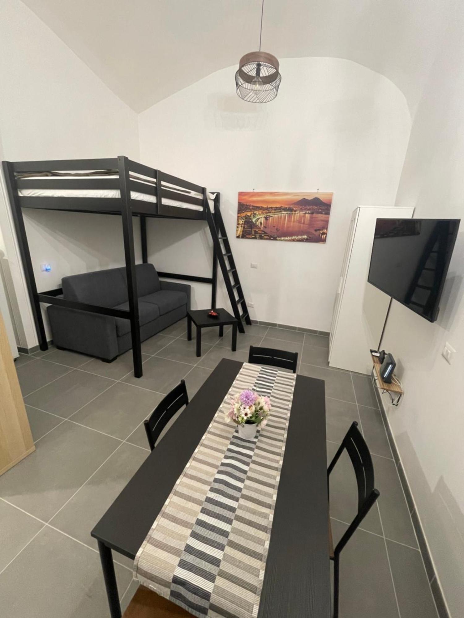 La Maison Di Elena Napoli Bagian luar foto
